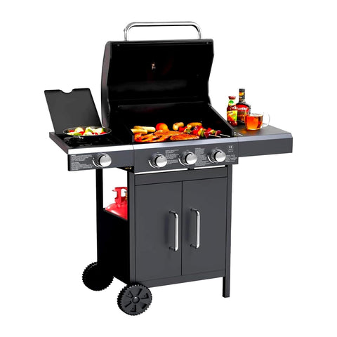 Barbecue a gas aperto con griglia di verdure e accessori da cucina, ideale per grigliate all'aperto