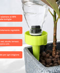 Set 2 dispositivi autoirrigazione con attacco bottiglia, 98% compatibilità e gocciolamento regolabile per vasi, aiuole, terrazzi