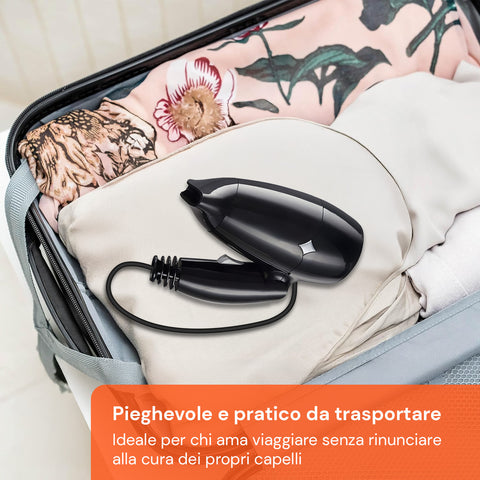 Design pieghevole pratico da trasportare in valigia, dimensioni chiuse 11x14cm, ideale per viaggiare senza rinunciare alla cura capelli